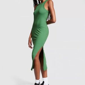 Victoria's Secret - Pink - Sexy, sleeveless T-Shirt Dress in Green